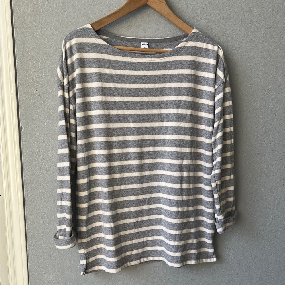 Old Navy pullover